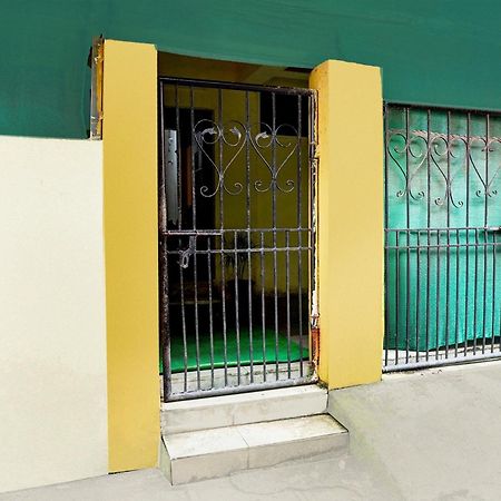 Oyo 67369豪华联合企业之家酒店 纳威孟买 外观 照片